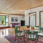 בית נופש Beautiful In With Kitchen *