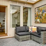 Semesterbostad Beautiful In With Kitchen *